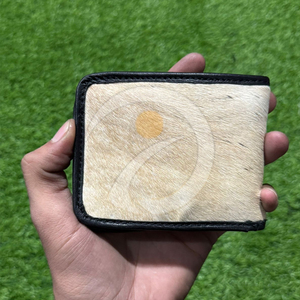 Portefeuille en fourrure véritable fait main de qualité supérieure, porte-monnaie compact en cuir pour homme avec finition naturelle douce - Product Image 1