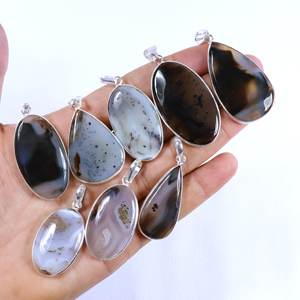 Colgante de Ágata Natural Artesanal de Alta Calidad con Forma de Paz BISMILLAH GEMS BOHEMIA, Pieza Única de Moda Artesanal - Product Image 1