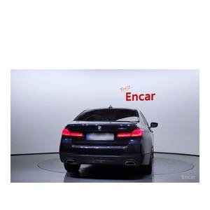 BMW Serie 5 520i M Sport 2023 con Volante a la Izquierda, Caja de Cambios Automática, 27,960 km - Product Image 4