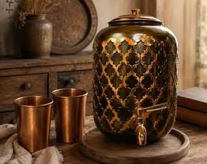 เครื่องจ่ายเครื่องดื่มทองแดงลายตอก พร้อมฝาปิดและก๊อก ดีไซน์สวยงาม - Product Image 3