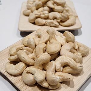 Noix de cajou blanches W320 du Vietnam 100% biologiques en vrac, certifiées Halal, adaptées à l'exportation mondiale et à l'industrie agroalimentaire - Product Image 4