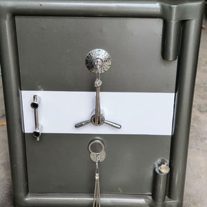 Coffre-fort mécanique de qualité industrielle pour la maison, en acier robuste, avec serrure à clé et à manivelle - Product Image 1