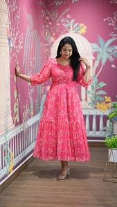 เดรสยาว Alfino Cotton Elegance Maxi Celebration Bloom สำหรับครอบครัว สวมใส่สบาย ดีไซน์เหนือกาลเวลา ผ้าชีฟอง สวยสง่า เรียบง่าย - Product Image 5