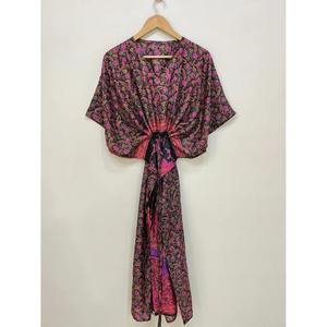 Kaftan long en soie tendance, grande taille, robe d'été en pure soie, tenue de nuit, robe longue kaftan, couvre-bikini en soie, confortable et léger - Product Image 5