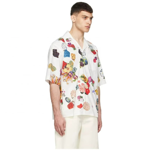Camisa de Verano Ligera de Secado Rápido con Cuello Abierto y Cierre de Botones, Hermosa y Cómoda, con Estampado Floral en Blanco y Negro, Venta al Por Mayor - Product Image 1