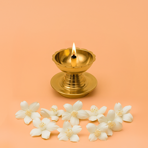 Lámpara de aceite tradicional de latón Udupi Nandha Deepam para decoración de hogar, templo y pooja. - Product Image 1