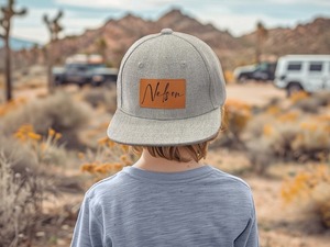 Casquette de baseball en similicuir pour enfant, avec patch nominatif, visière plate, en coton, ajustable, personnalisable, pour l'été, unisexe, type Gorras. - Product Image 3