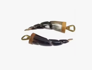 Abridor de Botellas de Cuerno Pulido a Mano con Cabeza de Acero Inoxidable, Abridor de Botellas Clásico de Cuerno de Búfalo, Accesorio Premium para Bar y Cocina - Product Image 1