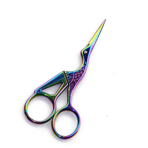 Ciseaux à cuticules en gros pour la coupe de cheveux, soins personnels, accessoire de beauté en titane, lame en acier inoxydable, ciseaux avec logo - Product Image 5