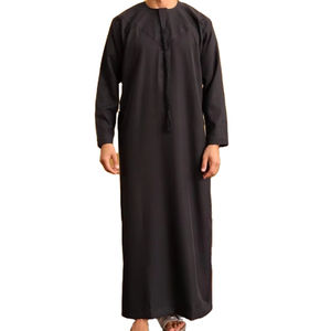 Thobe Saudí de Alta Calidad, Ropa Islámica para Hombre, Proveedor Mayorista en Pakistán, Thobe Masculino de Algodón Transpirable - Product Image 1