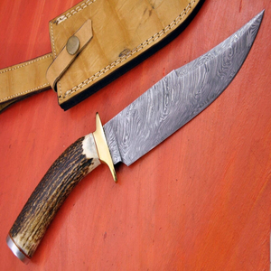 Couteau de chasse à lame fixe durable en acier inoxydable, couteau de survie en plein air avec poignée antidérapante confortable pour le camping et la pêche - Product Image 1