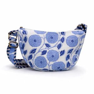 Bolso Bandolera Acolchado Azul con Estampado de Paisaje, Hecho a Mano, de Algodón, Estilo Boho, Ecológico, Multifuncional, para Viaje - Product Image 2