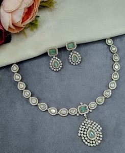 Radiant And Pear Cut Stone Kundan Necklace <b>Set</b> With Matching Earrings Antique Gold Plated Ethnic Wear <b>Jewellery</b> <b>Set</b> Manufacturer - Product Image 5