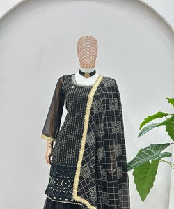 Ensemble haut, sharara et dupatta en georgette fantaisie avec broderie, sequins et travail zari, pour tenue de fête, prix de gros, vêtement ethnique, coton multicolore - Product Image 6