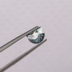Diamante azul cultivado en laboratorio de 2.5 quilates, corte media luna, suelto, CVD HPHT, certificado IGI, VS1 VVS, piedra preciosa. - Product Image 1