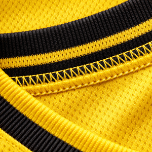 Uniforme de Fútbol Personalizado de Talla Grande, Uniforme de Fútbol OEM Transpirable, de Secado Rápido, Duradero, que Absorbe la Humedad, 100% Poliéster, Unisex - Product Image 2