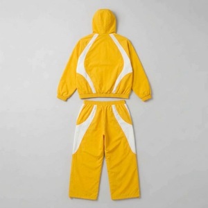 Ensemble de survêtement coupe-vent en nylon surdimensionné pour homme avec logo personnalisé, demi-zip, tenue de sport, vêtements de sport, design 2 en 1, léger - Product Image 2
