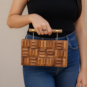 Pochette de soirée de luxe faite à la main en bois et résine, durable et écologique, avec incrustation géométrique, sac à bandoulière avec chaîne, logo personnalisé - Product Image 1