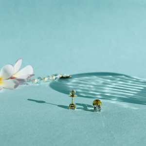 ต่างหูเพชรทรงกลม 0.5 กะรัต เพชรเลี้ยงในห้องปฏิบัติการ ทองคำ 14k สีเหลือง ระดับสี F ความสะอาด VVS เหมาะสำหรับผู้ชาย ผู้หญิง คลาสสิก เครื่องประดับแบบยูนิเซ็กซ์ ของขวัญ - Product Image 1