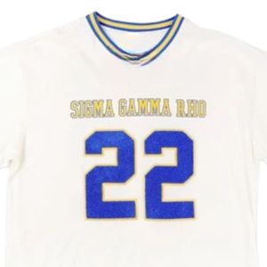 T-shirt de football surdimensionné de qualité supérieure pour femme, col rond, manches courtes, design personnalisé avec lettres grecques, décontracté et sportif - Product Image 3