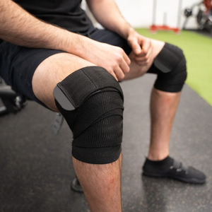 Offre Spéciale : Attelle de Genou en Néoprène Respirante, Réglable et Durable pour l'Haltérophilie et le Cross-Training avec Protection Professionnelle - Product Image 6
