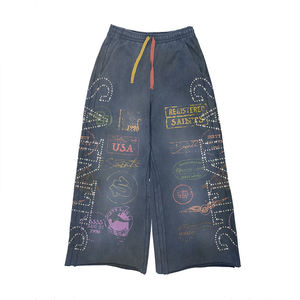 Conjunto Deportivo Extra Grande de Algodón 100% con Lavado Vintage para Hombre, con Logotipo Personalizado Impreso y Pedrería, Conjunto de 2 Piezas: Sudadera con Capucha y Pantalones Deportivos - Product Image 3