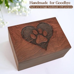 Urna rectangular de madera maciza hecha a mano para mascotas, con diseño de huella de pata grabada y corazón, para recuerdo conmemorativo de despedida. - Product Image 1