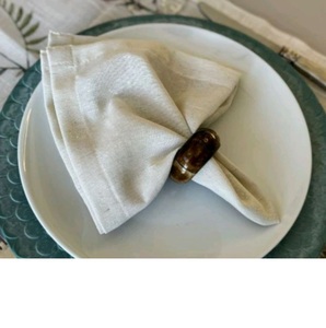 Anneau de serviette en bois rond, design moderne en bois naturel, accessoire de table durable, largeur 4,5 cm pour les dîners et les fêtes - Product Image 4
