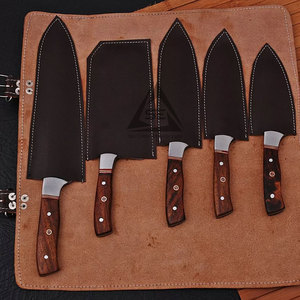 Juego de Cuchillos de Chef Damasco Hechos a Mano de Alta Calidad con Hojas de 67 Capas, Mangos de Madera Duraderos, para Diestros, Sostenibles, en Grandes Cantidades - Product Image 2