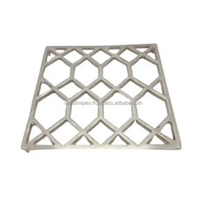 Dessous de plat carré en aluminium décoratif unique Nickel fini Style moderne Casserole et support personnalisés - Product Image 1