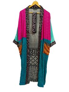 ชุดคลุมกิโมโนผ้าไหมแท้แบบปะติดปะต่อ สวมทับชุดบิกินี่ ชุดนอน ชุดคลุมยาว งานแฮนด์เมดสไตล์อินเดีย วินเทจ ทำจากผ้าไหมซารีรีไซเคิล - Product Image 5