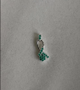 9KT Gold Natural <b>Emerald</b> Ribbon Twist <b>Pendant</b> - Product Image 2