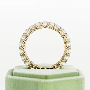 Anillo de Eternidad de Diamantes Cultivados en Laboratorio de Oro de 18k, 2.2 TCW, Corte Redondo, con Certificado IGI y Claridad VVS2, en Venta - Product Image 6