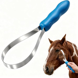 Brosse de toilettage réglable en acier inoxydable pour animaux de compagnie, grattoir à poils, lame anti-chute de poils pour chevaux, chiens et chats, outil d'élimination des poils d'animaux - Product Image 3