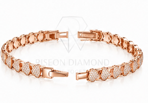 Pulsera de oro rosa con diamantes y patrón geométrico que alternan entre eslabones abiertos y motivos de diamantes, joyería fina de lujo moderna. - Product Image 5