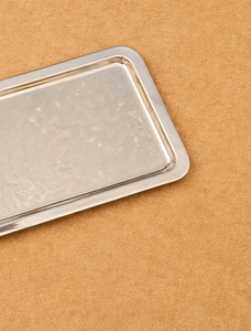 Plateau de service rectangulaire en argent martelé de luxe pour la restauration en gros, idéal pour les hôtels et restaurants, élégant pour les fruits et la présentation de la table. - Product Image 5