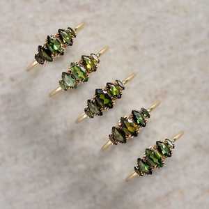 Bague de Fiançailles de Luxe en Tourmaline Verte Coupe Marquise, Pierre Verte Délicate, Pierre de Naissance de Juin, Plaqué Or 14K, Bague de Promesse, Cadeau d'Anniversaire - Product Image 3