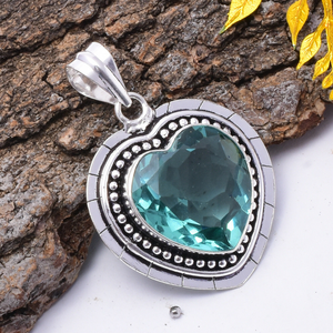 Colgante de Topacio Azul en Plata de Ley 925, Joyería con Piedra Preciosa de Topacio Azul, Regalo para Ella - Product Image 1