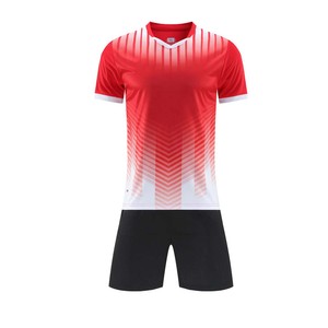 Maillot de football personnalisé imprimé 100 % polyester à manches courtes pour homme – Ensembles respirants avec logo d'équipe - Product Image 6