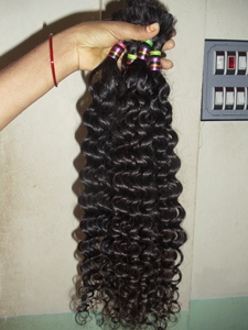 Extensiones de Cabello Humano Remy Virgen Indio Más Vendidas, Color Natural, Ondulado, Doble Trama a Máquina, Puntas Gruesas, Paquete de 4 oz, Siete Unidades - Product Image 2