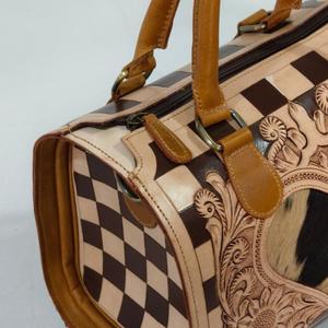 2026 New Design Luxury Sport Weekender Hand Tooled Florals Carved 100% Genuine Leather High Quality Water Resistant Lightweight - Product Image 5
