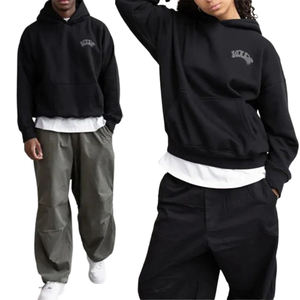 Sudadera Oversize de Hombros Caídos, Tejido Grueso de Algodón 100% Fleece, con Gráfico Personalizado para un Estilo Urbano, Calidad Premium para Invierno - Product Image 4