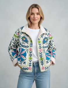 Chaqueta Bordada Suzani Hecha a Mano para Mujer, Estilo Asiático Tradicional, Abrigo de Invierno Boho para Mujer con Colores Vivos y Flores Audaces - Product Image 1