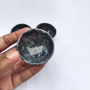 Petit bol rond en larvikite naturelle, pierre précieuse noire polie, cristal pour la méditation, le Reiki, la spiritualité, la décoration de mariage et de la maison, cadeau, vente en gros - Product Image 1