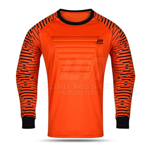 Nueva camiseta de portero estilo clásico, de secado rápido, para venta en línea. - Product Image 3