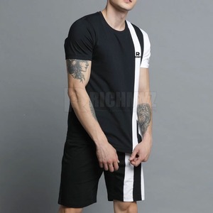 ชุดเซ็ตฤดูร้อนปี 2026 สำหรับผู้ชาย เสื้อยืดแขนสั้น กางเกงขาสั้นทรงกว้าง ชุดสองชิ้น ระบายอากาศได้ดี สไตล์ลำลองสำหรับผู้ชาย กางเกงขาสั้นและเสื้อทรงหลวม - Product Image 4