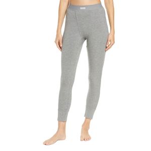 Las mejores mallas de secado rápido elásticas suaves de cintura alta para mujer, mallas de estilo nuevo y de moda de Color sólido a la venta - Product Image 1