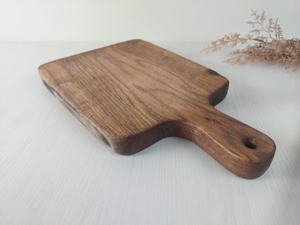 Tabla de cortar de madera vintage hecha a mano, tabla de decoración rústica de madera maciza con asa para decoración de interiores de cocina. - Product Image 4