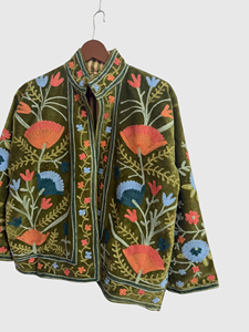 Veste florale brodée à la main, col mandarin, veste matelassée, vêtements de printemps grandes tailles, veste bohème en velours - Product Image 2