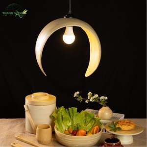 Lampe suspendue classique en bambou tissé à la main, écologique, inspirée des pétales naturels, pour cadeaux d'affaires - Product Image 5